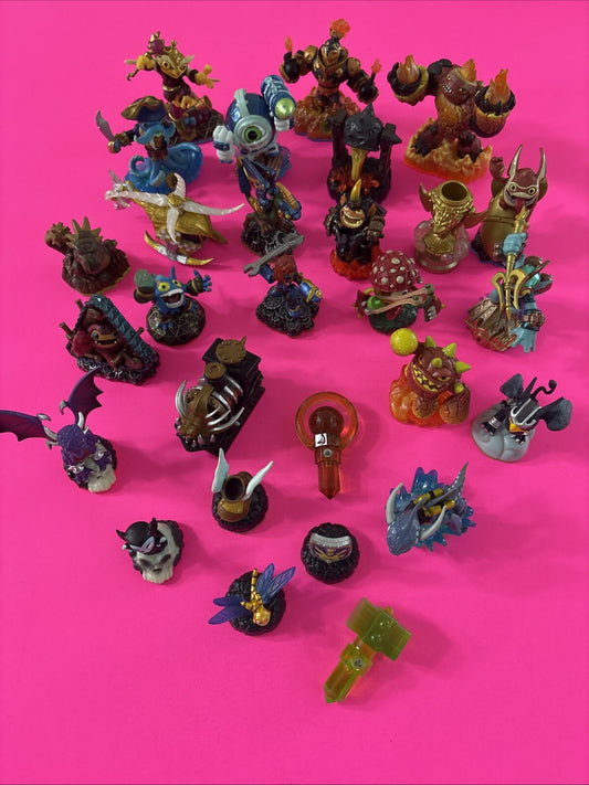 Skylanders Activision Lot Of 28 Skylanders Action Figure (2)