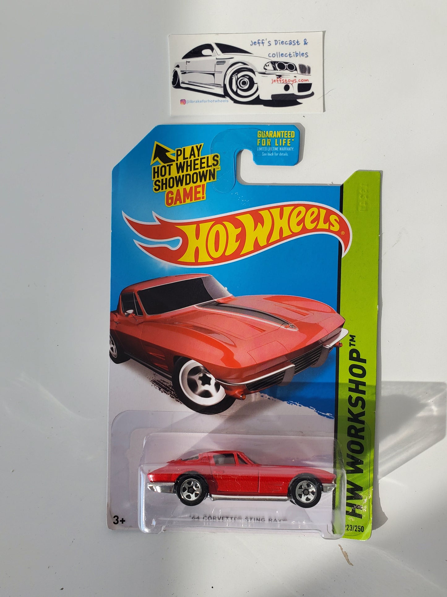 2014 Hot Wheels '64 Corvette Stingray #223 Red