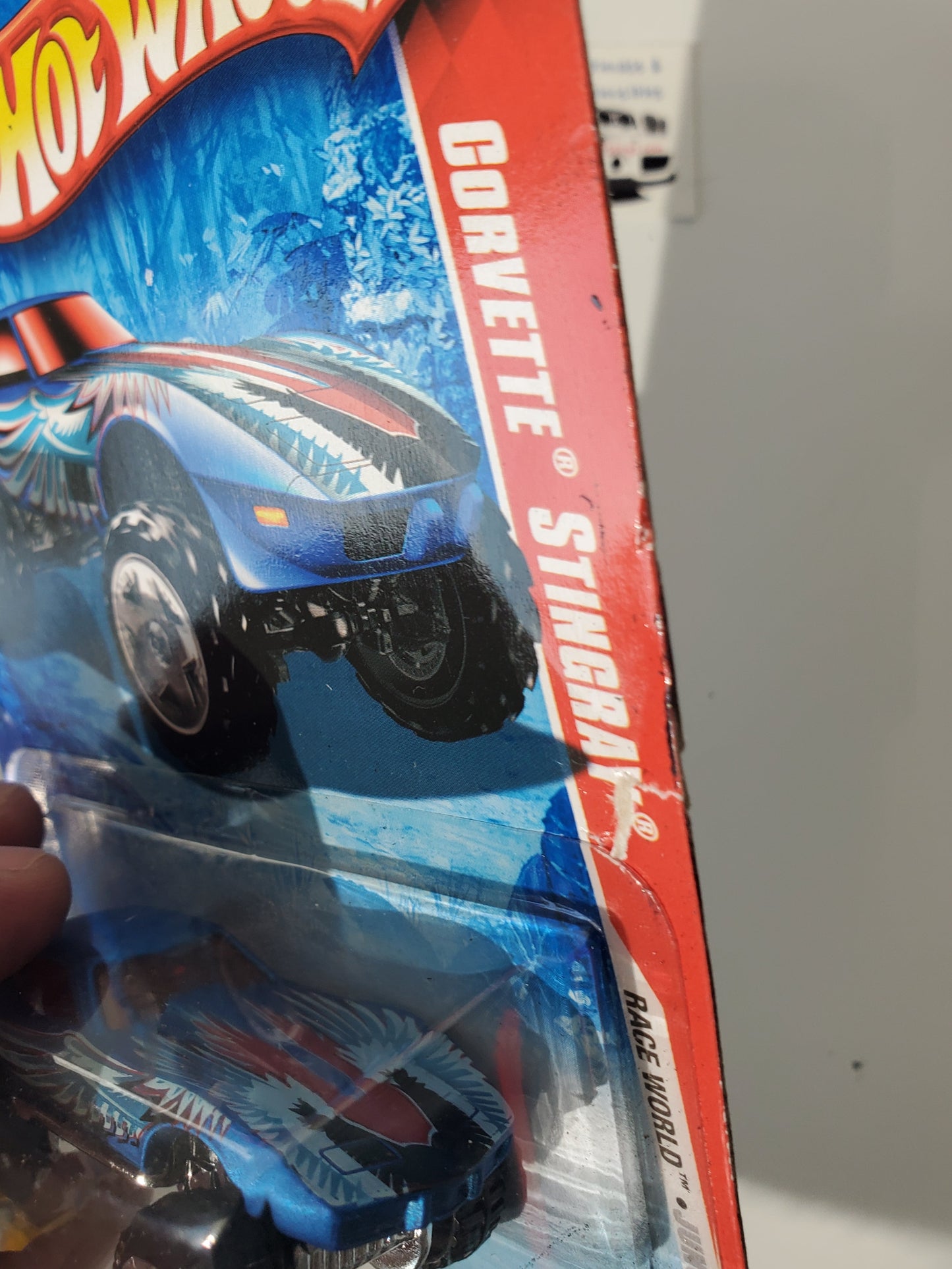 2010 Hot Wheels Corvette Stingray #213