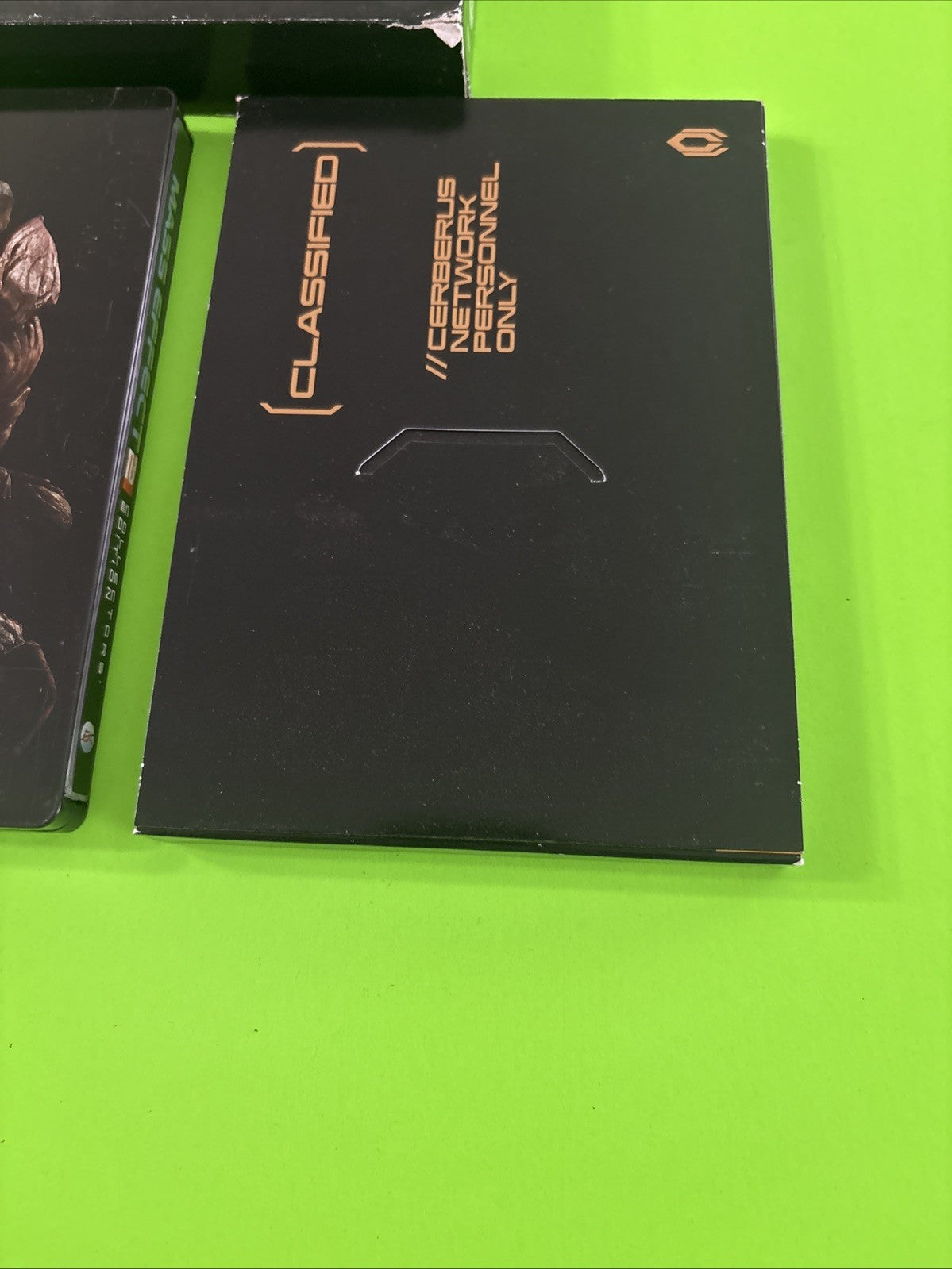 Mass Effect 2 Collector's Edition (Microsoft Xbox 360, 2010) Complete In Box