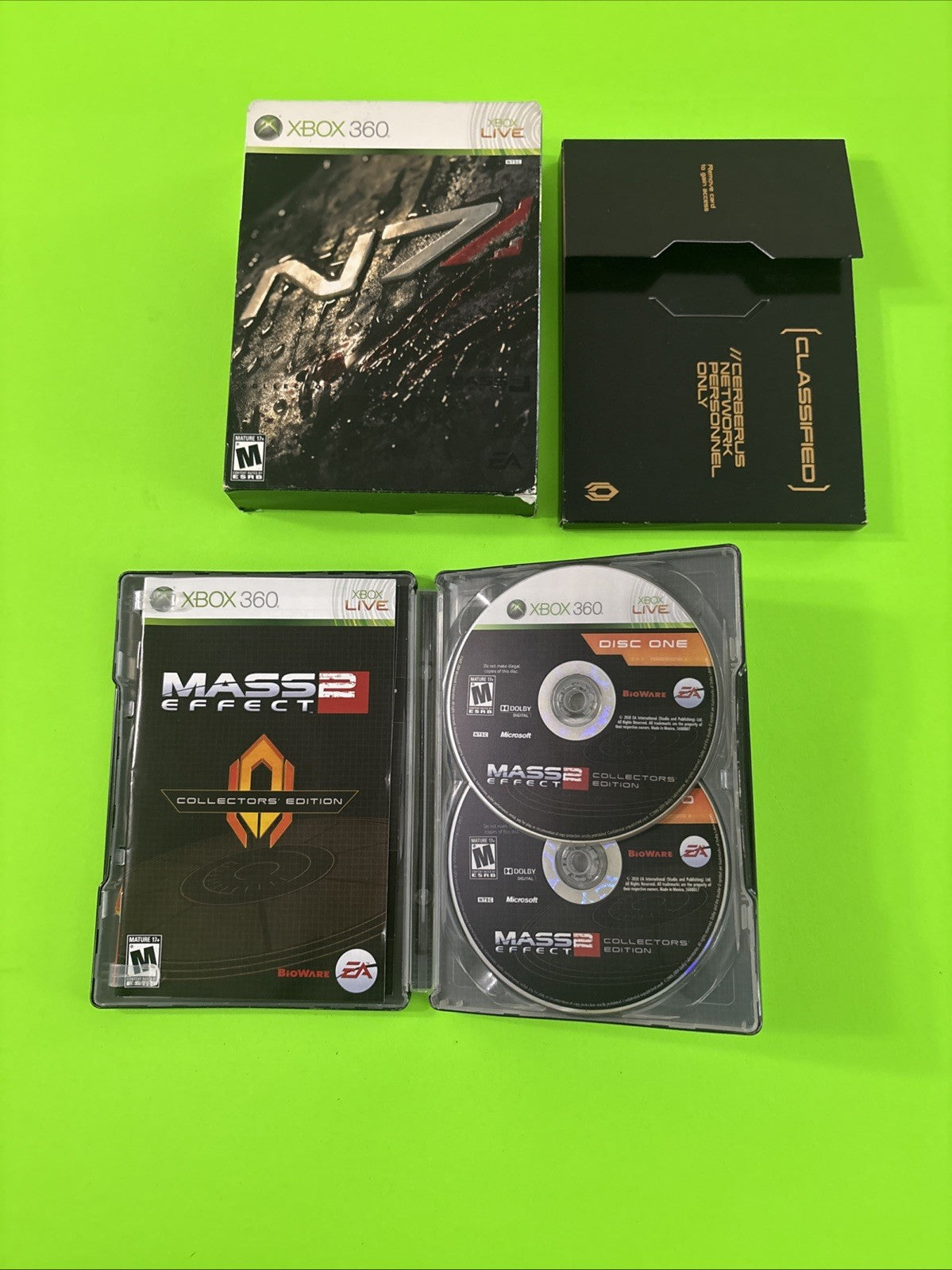 Mass Effect 2 Collector's Edition (Microsoft Xbox 360, 2010) Complete In Box
